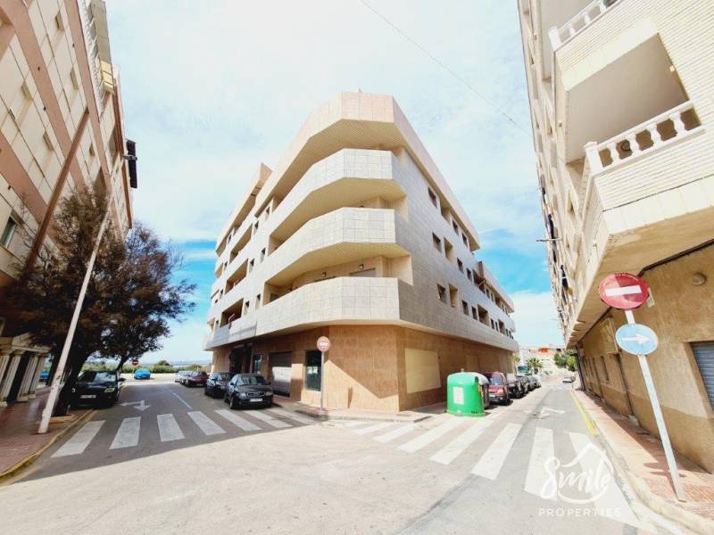 Apartment - Resale - La Mata - La Mata