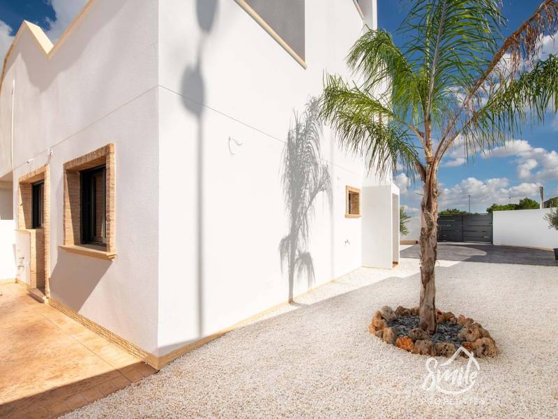  - New Build - Cox - San Fernando