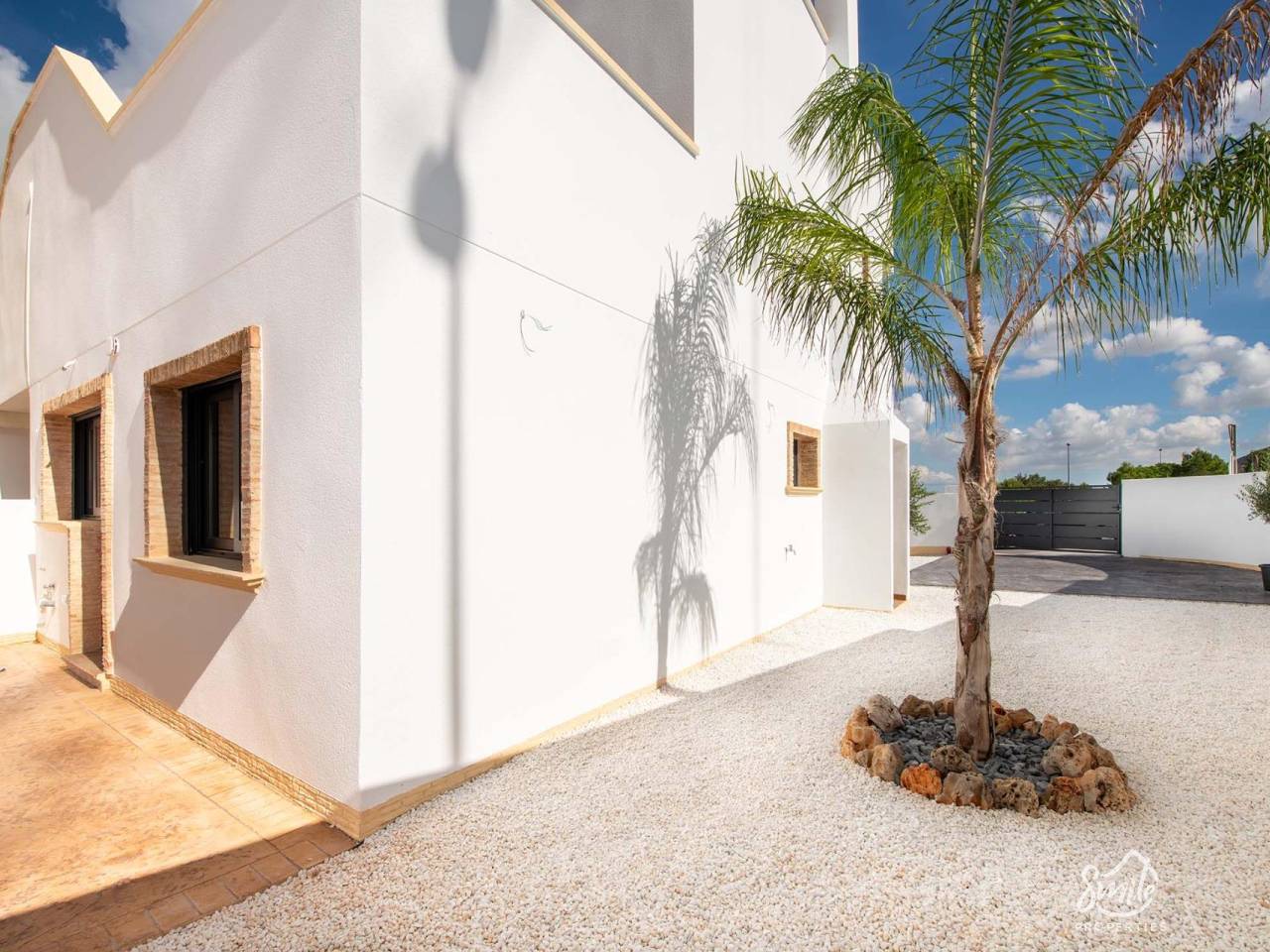  - New Build - Cox - San Fernando