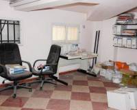 Resale - Commercial - La Mata