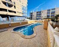 Resale - Lägenhet - La Mata - Torrevista Playa