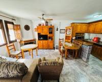 Resale - Townhouse - La Mata