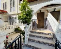 Resale - Townhouse - La Mata