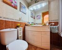 Segunda mano - Apartamento - Torrevieja - Aguas nuevas 1