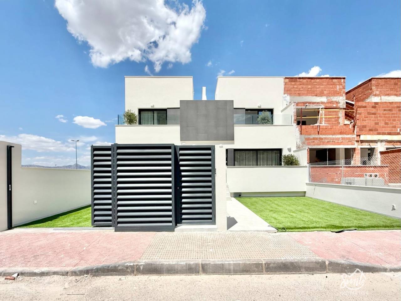 Stadshus - New Build - Cox - San Fernando