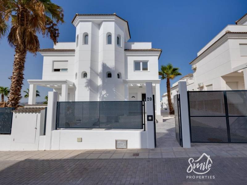 Villa - New Build - San Fulgencio - El Oasis